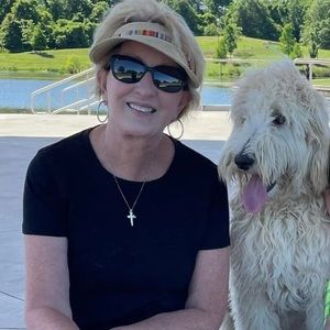 Meet your Posher, Sandra